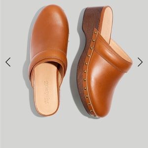 Madewell The Cecily Clog in Oiled Leather